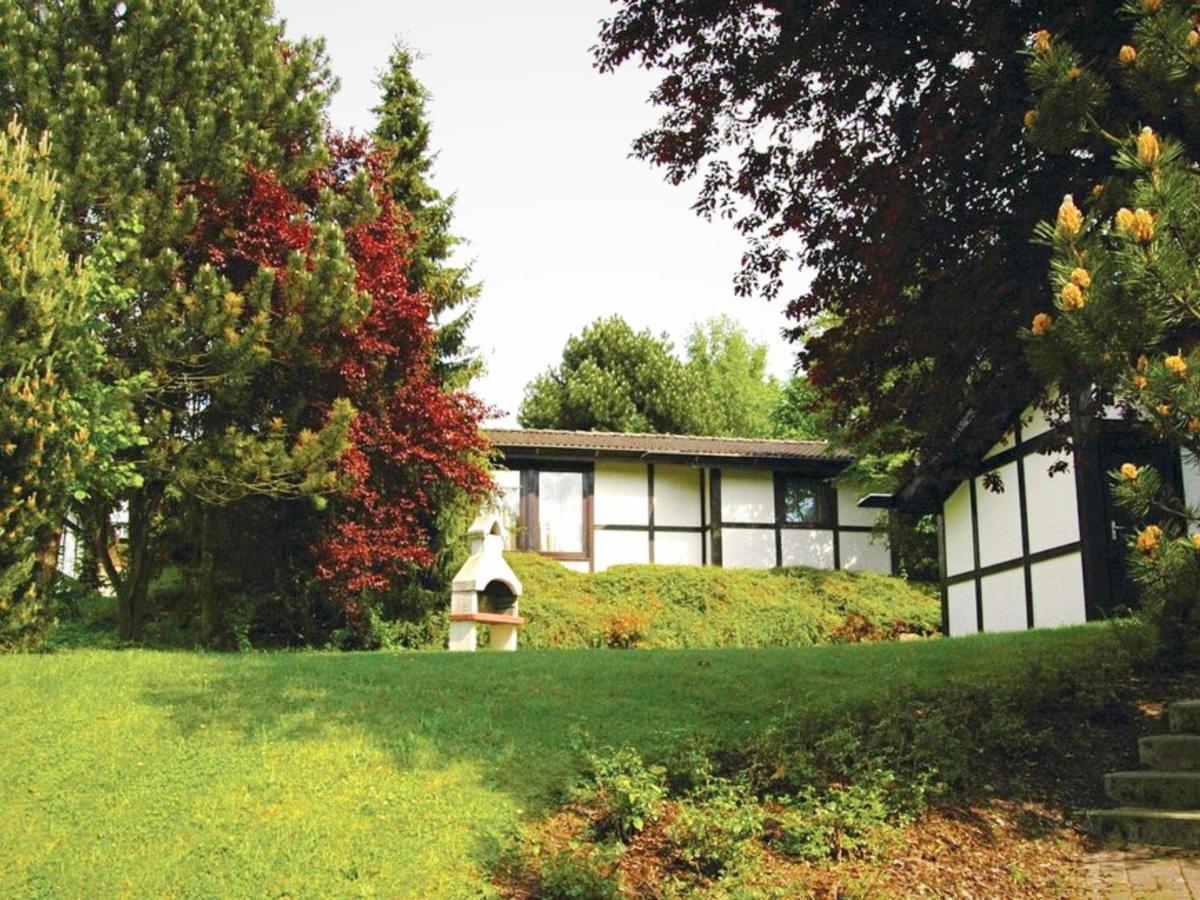 Furnished Bungalow With Peaceful Neighbourhood Meschede Kültér fotó