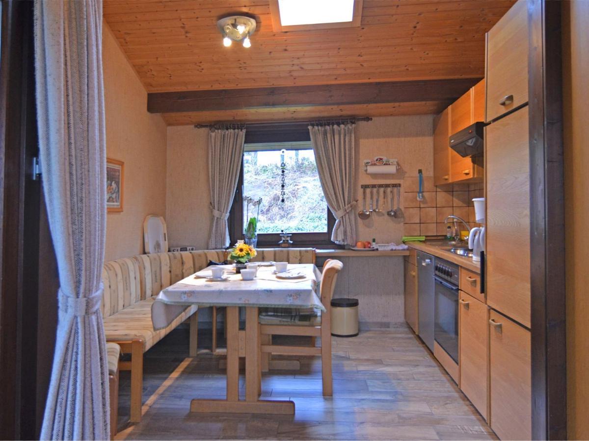 Furnished Bungalow With Peaceful Neighbourhood Meschede Kültér fotó